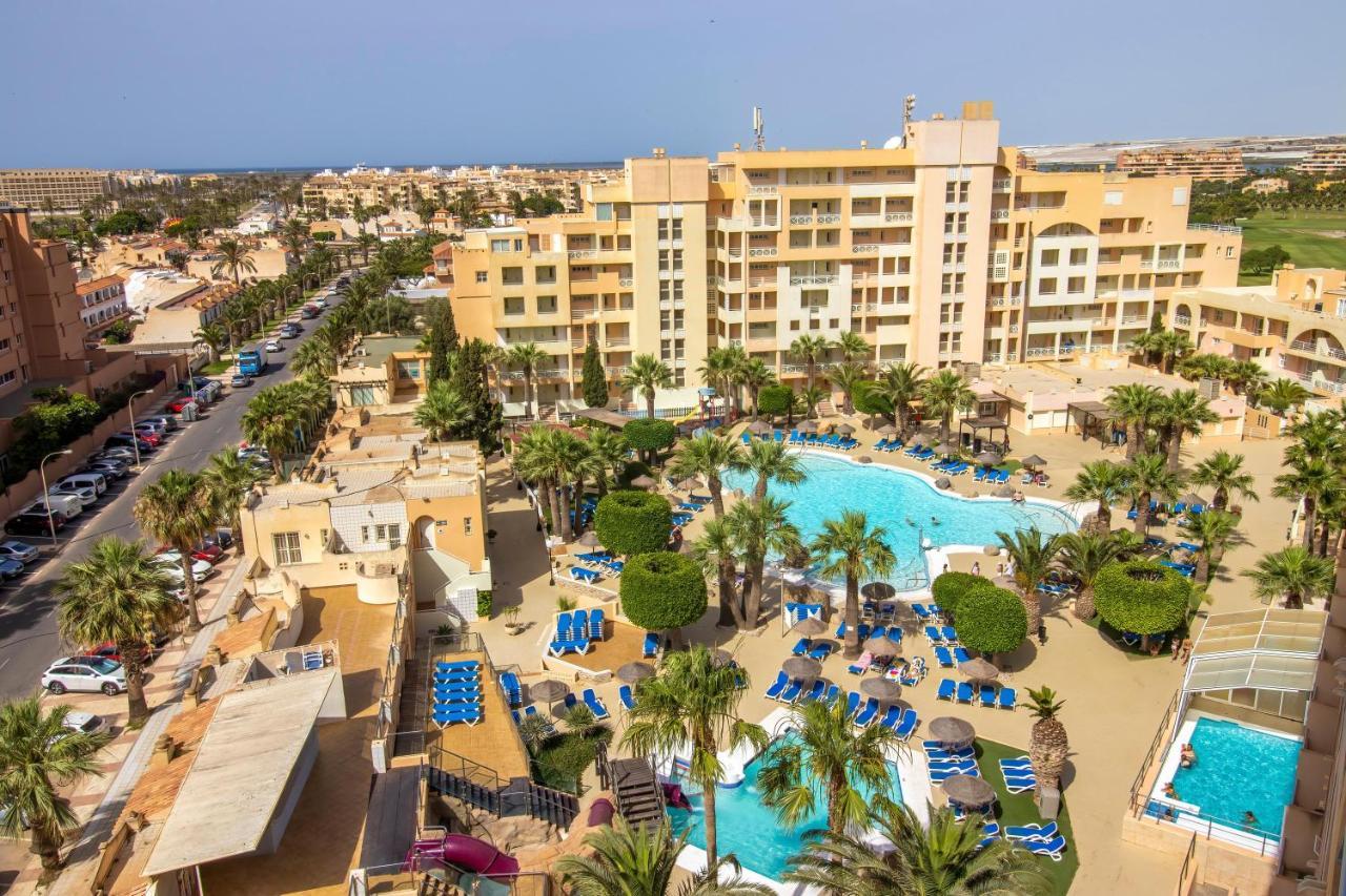 Fenix Family By Alegria Hotel Roquetas de Mar Kültér fotó