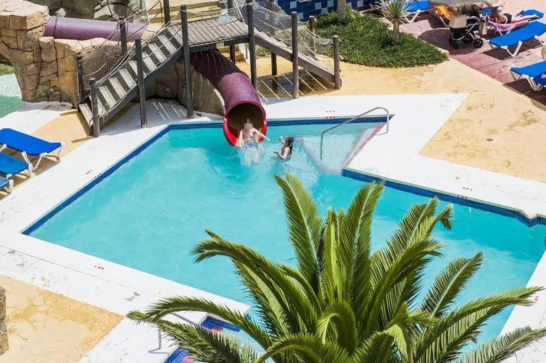 Fenix Family By Alegria Hotel Roquetas de Mar Kültér fotó